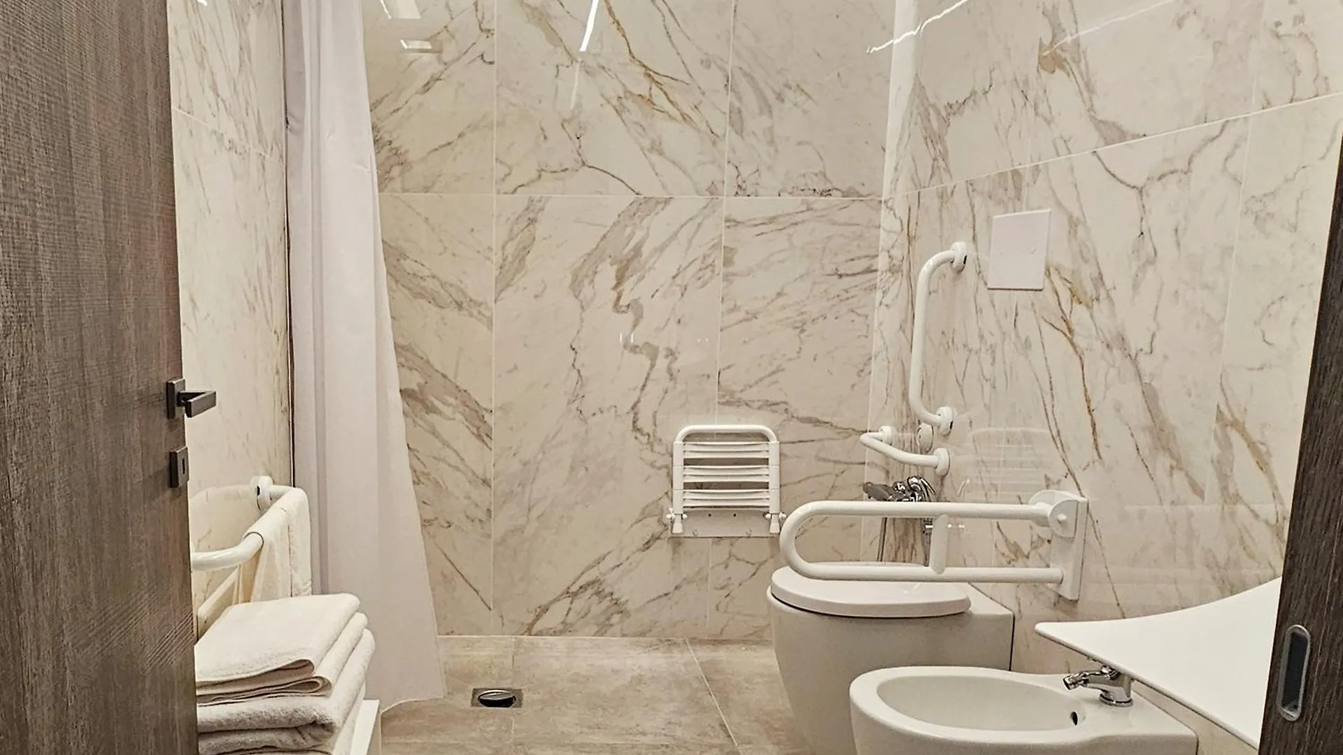 Emerald Hotel Residence Cefalu Italy