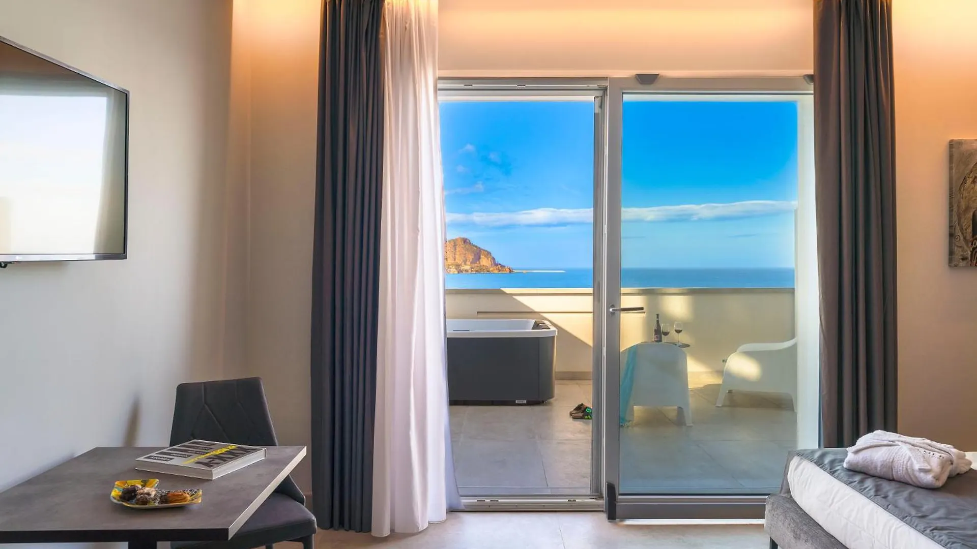 ****  Emerald Hotel Residence Cefalu Italy